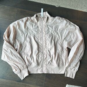 Lulu Lemon Wind Breaker, Size 6